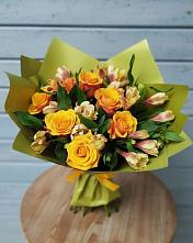 Букет цветов из:  Альстромерии и Розы в Романовка Ленинградская область