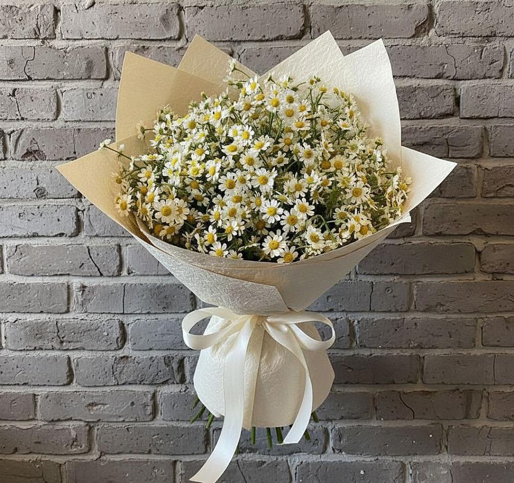 Букет цветов из: Ромашки в Романовка Ленинградская область