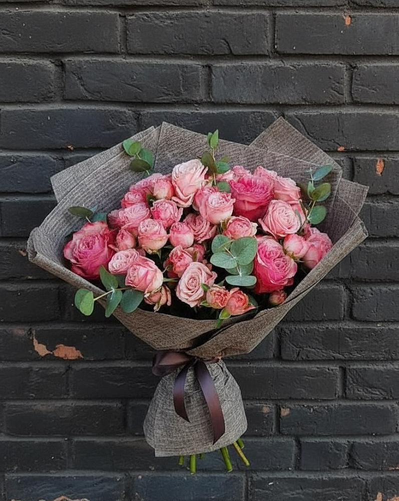 Букет цветов из: Розы в Романовка Ленинградская область