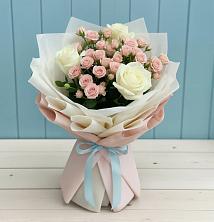 Букет цветов из:  Розы в Романовка Ленинградская область