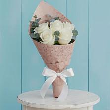 Букет цветов из:  Розы в Романовка Ленинградская область