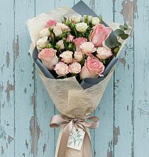 Букет цветов из:  Розы #REPLACE_PRED# Романовка Ленинградская область