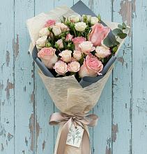 Букет цветов из:  Розы в Романовка Ленинградская область