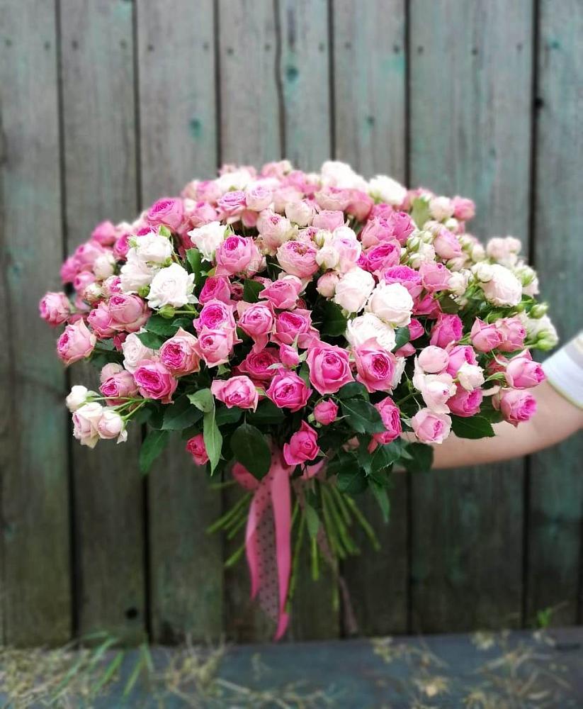 Букет Розовые кустовые розы Натали и Лав Лидия в Романовка Ленинградская область