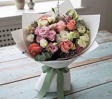 Букет цветов из:  Розы, Лизиантусы и Гвоздики #REPLACE_PRED# Романовка Ленинградская область