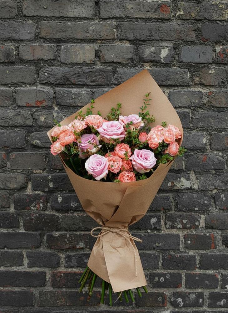 Букет цветов из: Розы в Романовка Ленинградская область