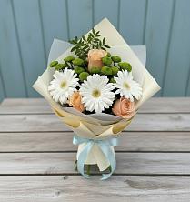 Букет цветов из:  Герберы, Розы и Хризантемы в Романовка Ленинградская область