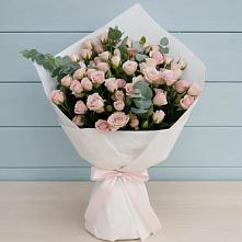 Букет цветов из:  Розы в Романовка Ленинградская область