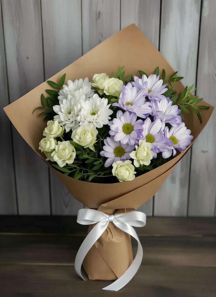 Букет цветов из: Хризантемы и Розы в Романовка Ленинградская область